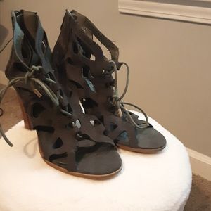 Green lace up chunky heels